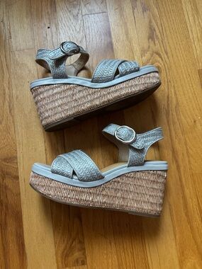 Crown Vintage Women's Light Beige Braided Wedge Sandals